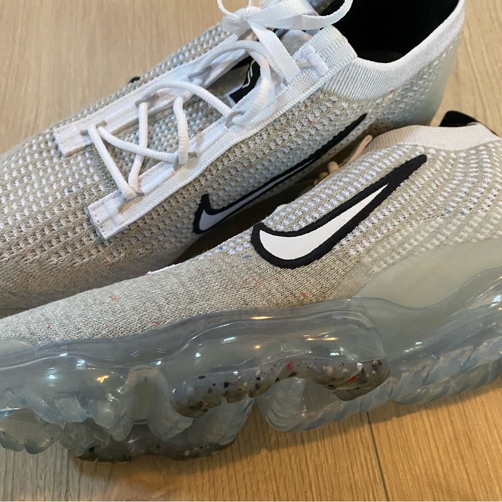 Nike VaporMax men’s 11.5 (brand new, never worn)